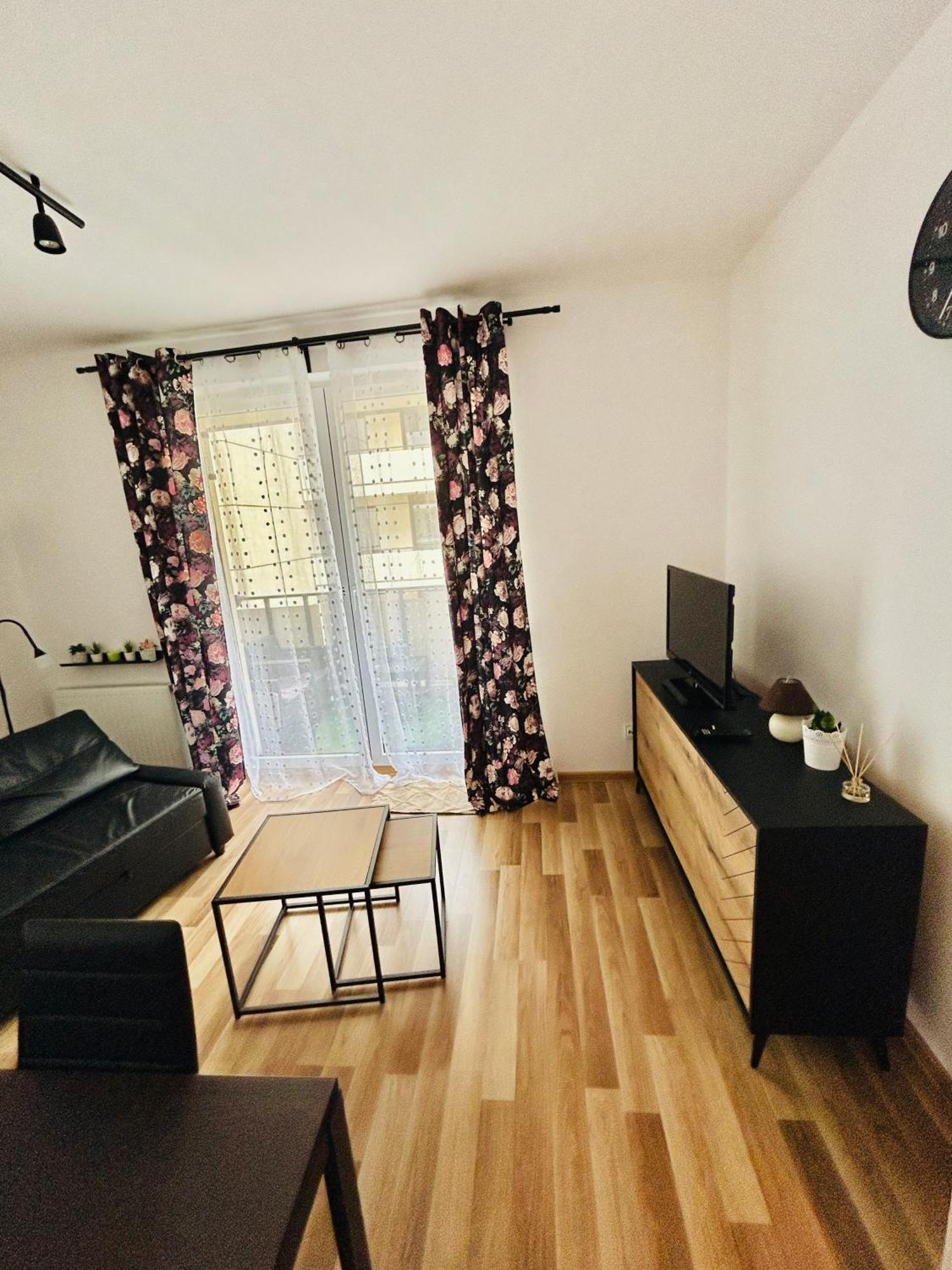 Apartament, Free Parking, Blisko Rynek-Dworzec Pkp-Pks, Sklepy Вроцлав Екстер'єр фото